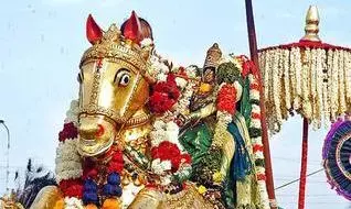 திரவிட கட்டிடக்கலையில் உச்சமாக திகழ்கிறது அழகர் கோவில் !