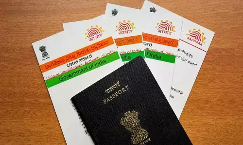 ஆதார் அட்டை புதுப்பித்தல்: NRIகள் இனி காத்திருக்க தேவையில்லை !