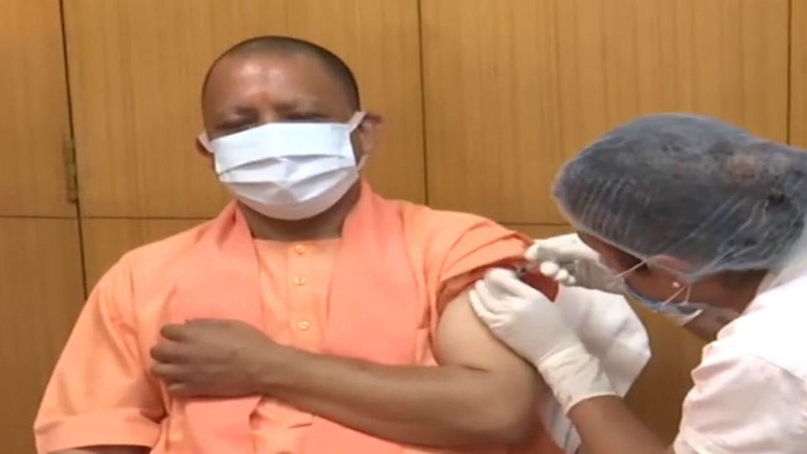 7 கோடி தடுப்பூசி போட்டு உத்தரபிரதேசம் முதலிடம் !