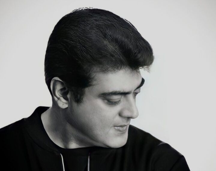 ரஷ்யாவில் வெற்றிகராமா பைக் ரேஸ் காட்சியை படமாக்கி சென்னை திரும்பிய 'தல' !