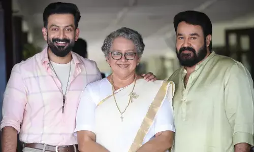 தாயை இயக்குனராக இயக்கியதில் பெருமைபட்ட ப்ரித்விராஜ் !