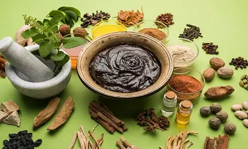 தலை முடி உதிர்தல் சம்பந்தப்பட்ட பிரச்சினைக்கு நிரந்தரத் தீர்வு இதுதான் !