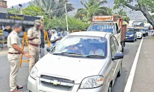 கேரளாவில் நிபா வைரஸ் எதிரொலி ! தமிழக எல்லையில் சிறப்பு மருத்துவ குழு கண்காணிப்பு !