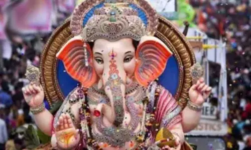 விநாயகர் சதுர்த்தி தினவிழா !  தமிழகம் முழுவதும் கோயில்களில் சிறப்பு பூஜை!