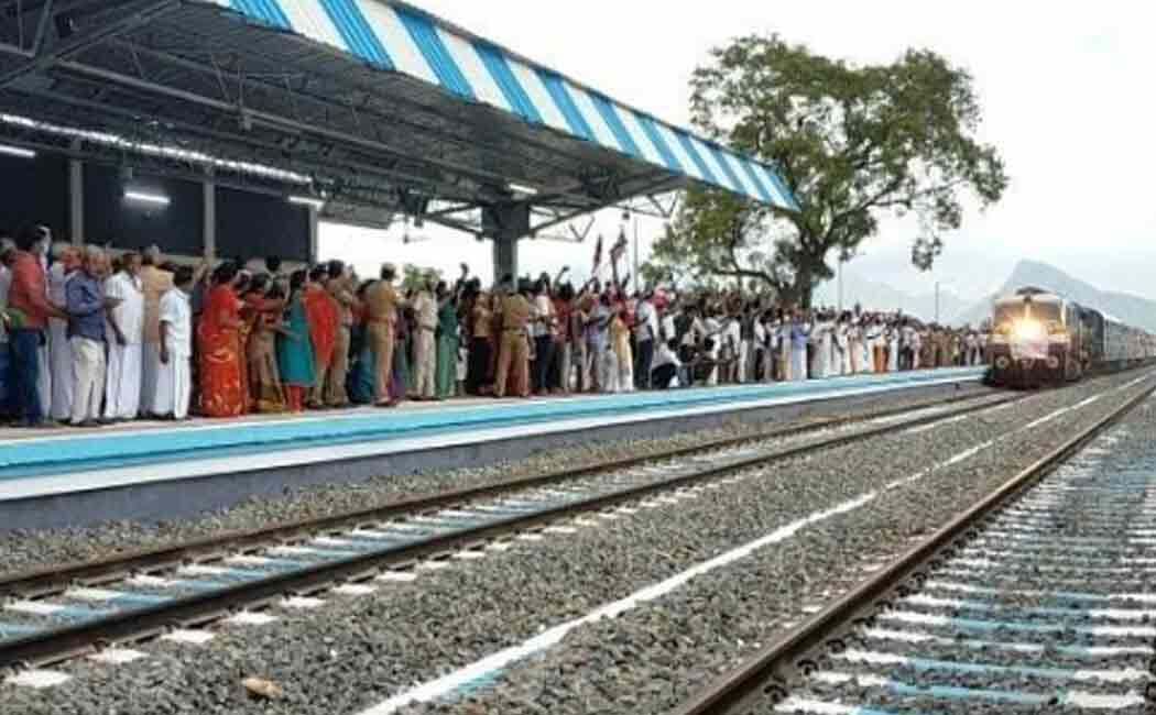 சென்னை, மதுரை ரயிலை போடி வரை நீட்டிக்க தெற்கு ரயில்வே திட்டம் !