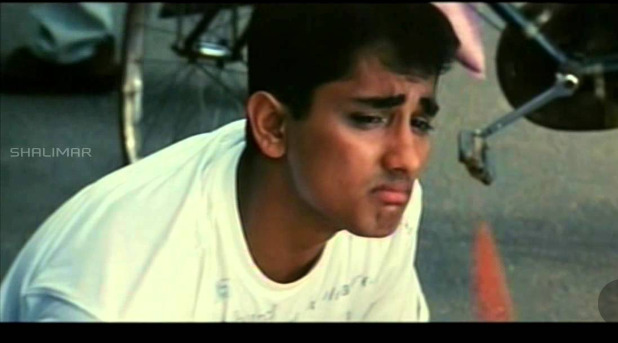 கோவக்கார சித்தார்த்'தின் வெறிபிடித்த ட்விட் ! - வறுத்தெடுக்கும் நெட்டிசன்கள் !