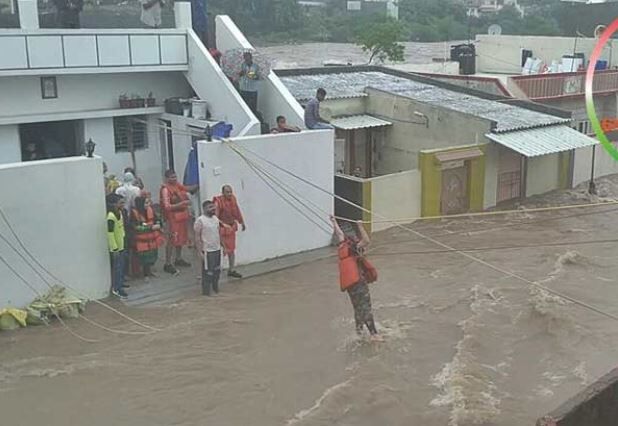 வரலாற்றில் இல்லாத அளவிற்கு மழை !  ஒடிசாவில் கடும் வெள்ளப்பெருக்கு !