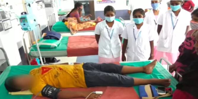 பல்லி இறந்து கிடந்த குளிர்பானத்தை குடித்த சிறுவன் மருத்துவமனையில் அனுமதி !