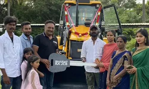 என்னை ஜெயிக்க வைத்தால் பத்து கோடி ! - தெலுங்கு திரையுலகை திரும்பி பார்க்க வைத்த பிரகாஷ்ராஜ் !