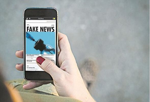 கொரோனா பற்றி பொய் தகவல்கள் பகிரப்படும் நாடுகளில் இந்தியா டாப் - அதிர்ச்சி!