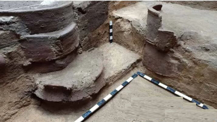 கீழடி 7ம் கட்ட அகழ்வாராய்ச்சியில் உரை கிணறுகள் கண்டுபிடிப்பு !