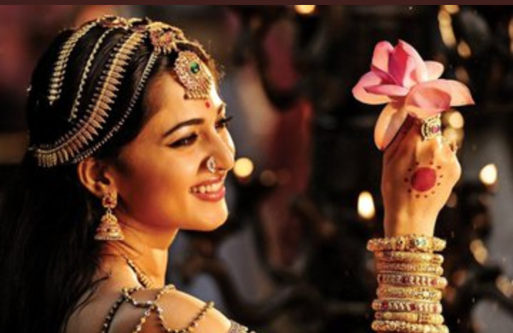 சந்திரமுகியாக இரண்டாம் பாகத்தில் கலக்கவிருக்கும்  அனுஷ்கா !