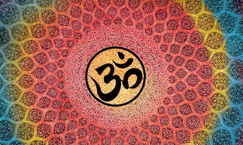 ஓம் எனும் பிரணவ மந்திரம் எவ்வாரெல்லாம் அற்புதங்களை நிகழ்த்தும் என்பதை இங்கு காணலாம்!