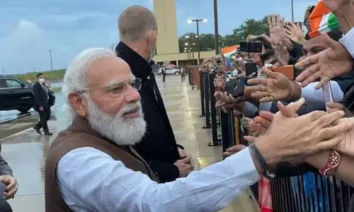 அமெரிக்க சென்றடைந்த பிரதமர் மோடிக்கு இந்திய வம்சாவளியினர் உற்சாக வரவேற்பு!