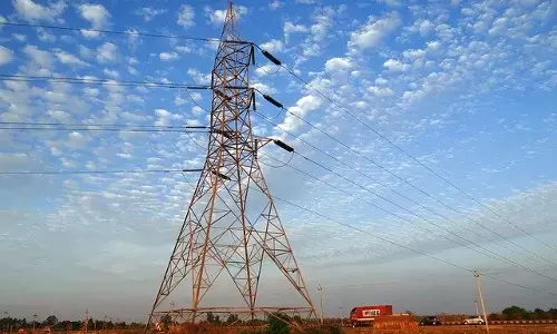 கைவிடப்பட்ட பகுதிகளுக்கும் கை கொடுக்கும் மதிய அரசின் திட்டம் : 2.82 கோடி குடும்பங்களுக்கு மின்சார வசதி !