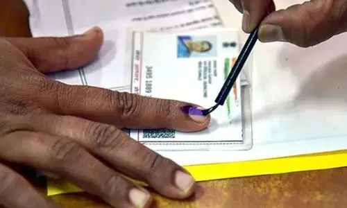 பூத் சிலிப் இல்லாத வாக்காளர்கள் வாக்களிக்க அனுமதிக்கப்படுவார்களா? தேர்தல் ஆணையம் என்ன சொல்கிறது!