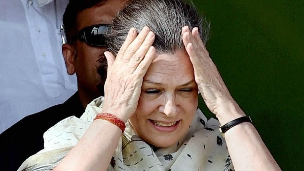 கோவா, மேகாலயாவில் கூண்டோடு காங்கிரஸ் தலைவர்கள் திரிணாமூல் காங்கிரஸில் ஐக்கியமா? அதிர்ச்சியில் சோனியா, ராகுல்!