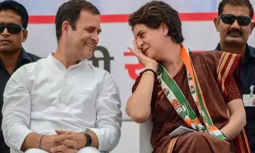 லக்கிம்பூருக்கு பிண அரசியல் செய்ய புறப்பட்ட ராகுல் - சமயோசிதமாக தடுத்து நிறுத்திய உபி அரசு!