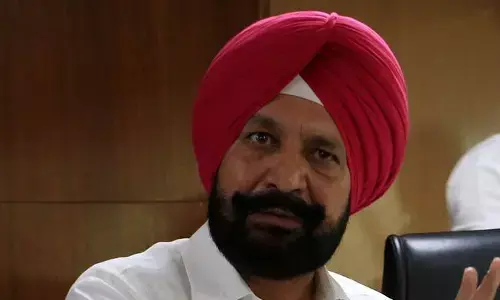 உலகமெங்கும் இருக்கும் NRIகளின் கோரிக்கை: சமர்ப்பித்த தூதுக்குழுக்கள் !