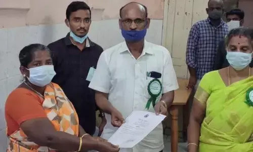 கடலூர்: தில்லைநாயகபுரம் ஊராட்சி மன்ற இடைத்தேர்தலில் 2 வாக்குளில் வெற்றி பெற்ற பெண்!