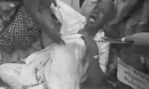 சாதி சான்றிதழ் வழங்காததால் 83வயது முதியவர்  கழுத்தை அறுத்துக்கொண்டார் ! இது தான் விடியல் ஆட்சியா !