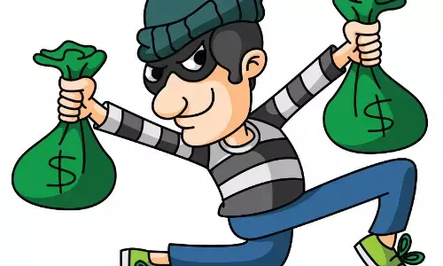 புதுச்சேரி: ஆடிட்டர் அலுவலகத்தில் ரூ.13 லட்சம் கொள்ளை!