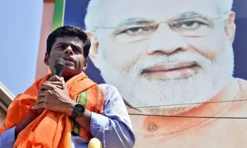 அண்ணாமலையிடம் சிக்கி விழிபிதுங்கி நிற்கும் தி.மு.க அமைச்சர்கள்