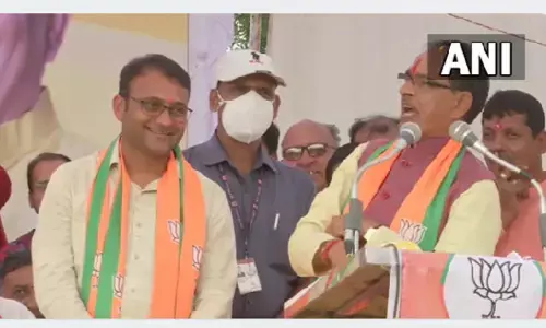 மத்திய பிரதேசத்தில் கூண்டோடு காலியாகும் காங்கிரஸ் ! - 27வது காங்கிரஸ் எம்.எல்.ஏ பா.ஜ.கவில் இணைந்தார் !