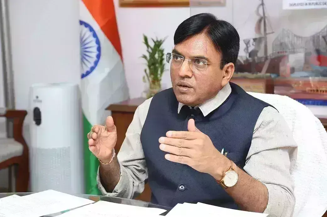 பண்டிகை காலங்களில் தொற்று பரவும் அபாயம்: மாநில அமைச்சர்களுடன் மத்திய சுகாதாரத்துறை அமைச்சர் இன்று ஆலோசனை!