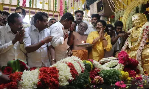 மதுரை விமான நிலையத்திற்கு தேவர் திருமகனார் பெயர் சூட்டப்பட வேண்டும் - அண்ணாமலை !