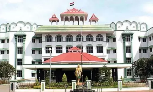 வன்னியர்களுக்கு 10.5 சதவீத இடஒதுக்கீடு ரத்து: உயர்நீதிமன்ற மதுரை கிளை பரபரப்பு தீர்ப்பு!