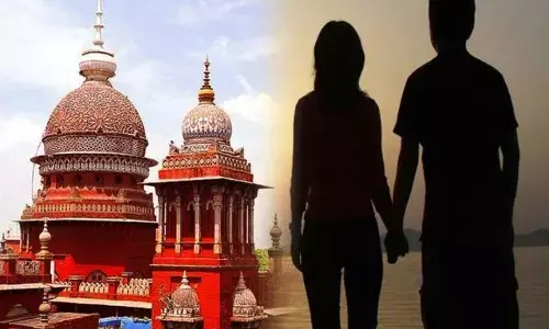 திருமணம் செய்யாமல் வாழ்பவர்கள் வழக்கு தொடர உரிமை இல்லை: சென்னை உயர்நீதிமன்றம் அதிரடி !