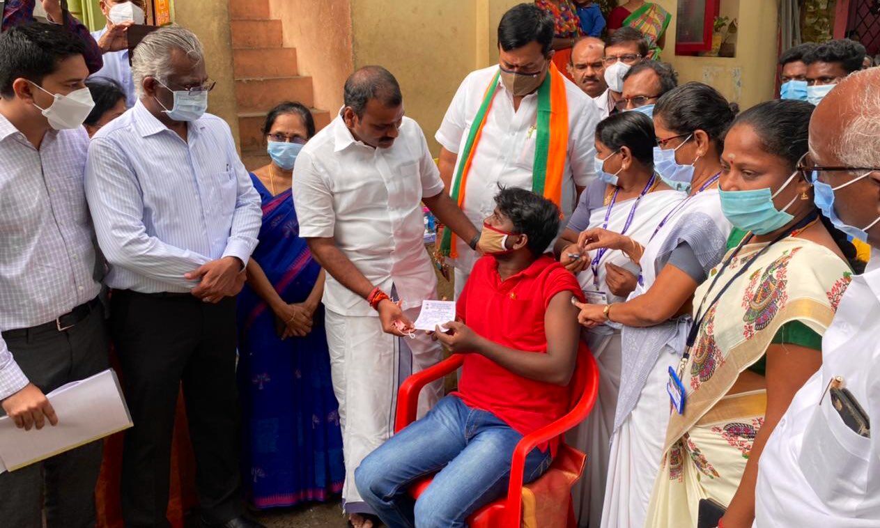 வீடு தேடி தடுப்பூசி திட்டம் ! சென்னையில் மத்திய அமைச்சர் எல்.முருகன் ஆய்வு!