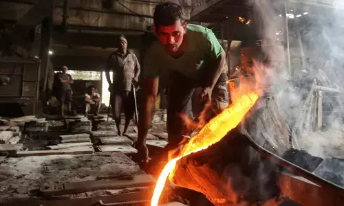 பணவீக்க சிக்கலை உடைத்தெறிந்த இந்திய சேவைத்துறை - கடந்த 10.5 ஆண்டுகளில் இல்லாத சாதனை பதிவானது!