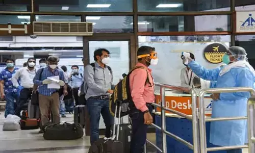 NRIகள் இதை செய்தால் மட்டும் தான் அமெரிக்கா செல்ல முடியும் !