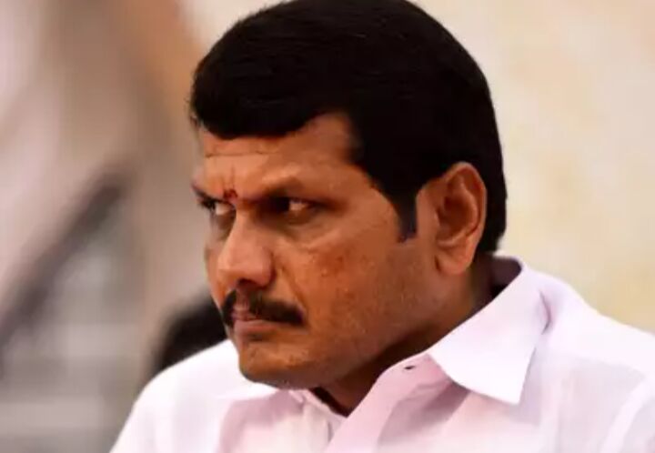 மழையால் சென்னையில் 12,200 வீடுகள் மின்சாரம் இன்றி தவிப்பு ! - தூங்குகிறதா மின்துறை ?