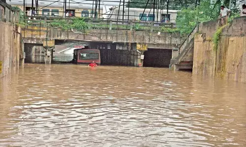 சென்னையில் கனமழை: எந்தெந்த சுரங்கப்பாதைகள், சாலைகள் அடைக்கப்பட்டுள்ளது.. போக்குவரத்து காவல் அறிவிப்பு!