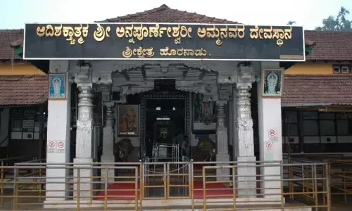 சிவனின் சாபம் தீர்த்த அதிசய ஹொரநாடு அன்னபூர்ணேஷ்வரி கோவில்!