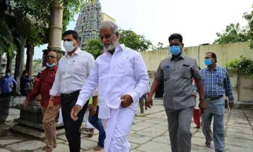 கல்லூரி துவங்கி ஒரு மாதத்துக்குள் இந்து மத வகுப்புகள் நடத்தவில்லை எனில் அனுமதி ரத்து - தமிழக அரசுக்கு நீதிமன்றம் எச்சரிக்கை !