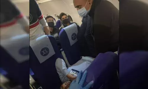 விமானத்தில் உயிருக்கு போராடிய பயணியை காப்பாற்றிய மத்திய அமைச்சர்: பிரதமர் மோடி புகழாரம்!