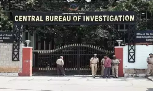 தமிழக அரசின் முக்கிய துறையின் பெண் அதிகாரி சி.பி.ஐ.க்கு மாற்றம்: அதிர்ச்சியில் தி.மு.க !