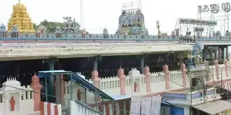 திருத்தணி கோயிலில் பக்தர்களிடம் பணம் வசூலித்த ஊழியர் மயிலாப்பூருக்கு மாற்றம்!