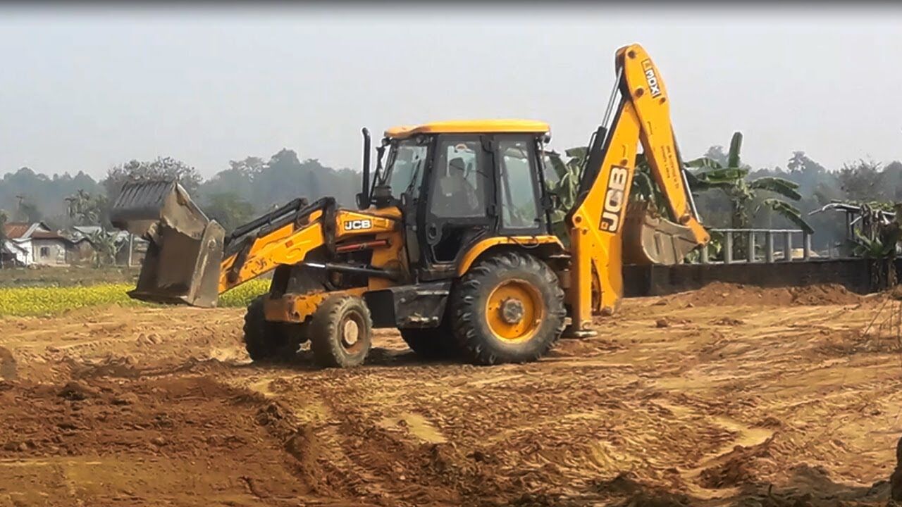 ஒழுங்கு மரியாதையா 11 ஏக்கரில் 3 ஏக்கரை எனக்கு எழுதி வைத்துவிடு - வலுக்கட்டாயமாக நிலத்தை அபகரித்த ஒன்றிய தி.மு.க செயலா்!