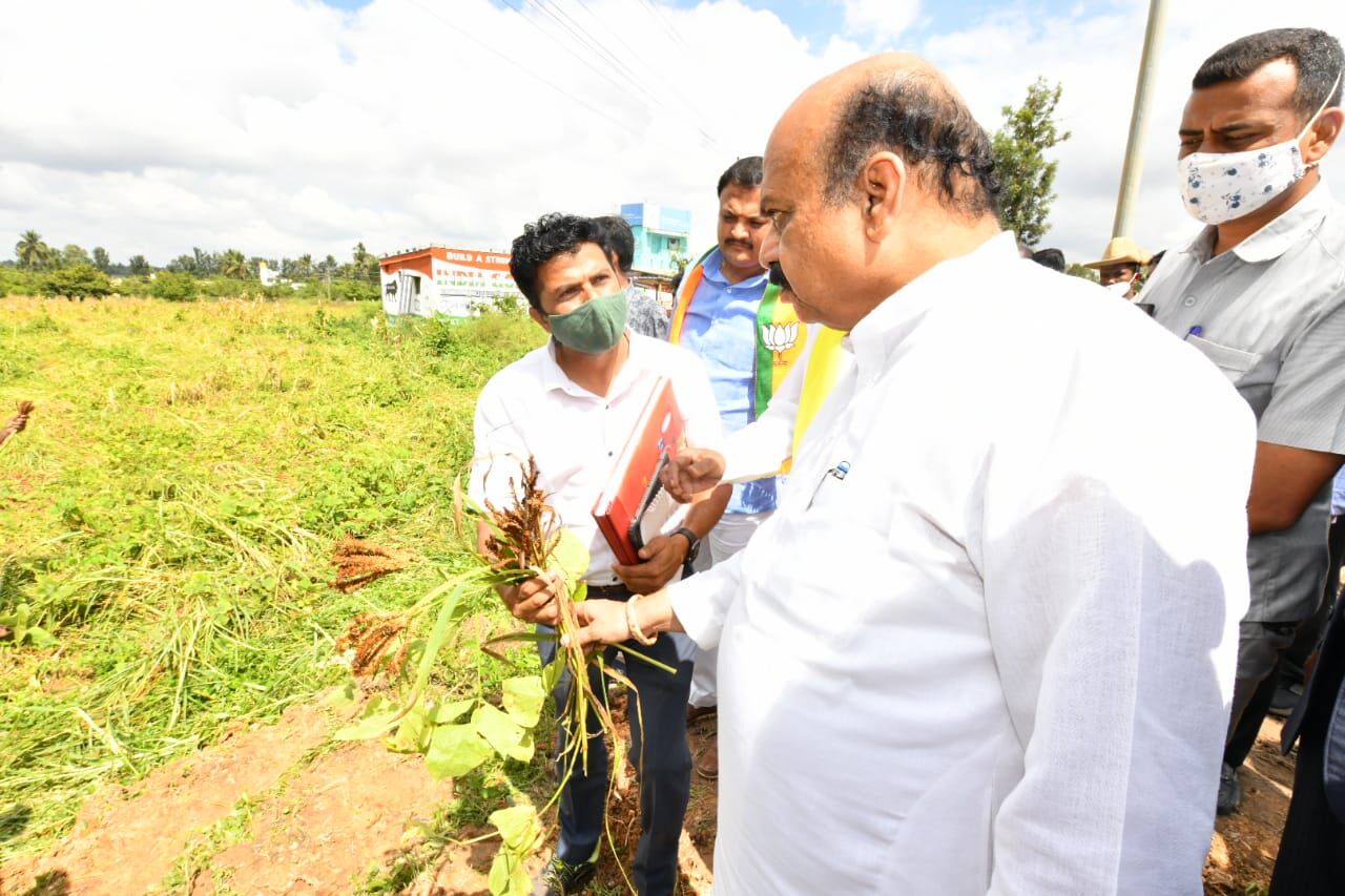 மழையால் சேதமடைந்த வீடுகளுக்கு ரூ.5 லட்சம் வழங்க உத்தரவிட்ட கர்நாடகா முதலமைச்சர் பசவராஜ் பொம்மை!