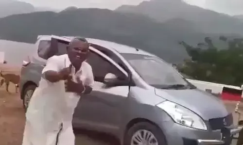 நான் ரெடி ! நீங்க ரெடியா மதுபோதையில் குத்தாட்டம் போடும் தி.மு.க. ஒன்றிய கவுன்சிலர்!