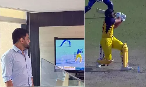 தமிழ்நாடு, கர்நாடகா கிரிக்கெட் போட்டியை ரசித்து பார்த்த டோனி!