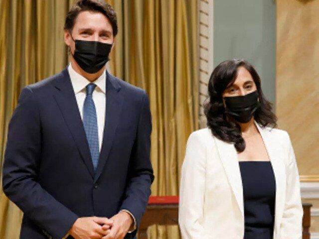 கனடாவின் புதிய பாதுகாப்பு அமைச்சராக நியமிக்கப்பட்ட இந்திய வம்சாவளி !