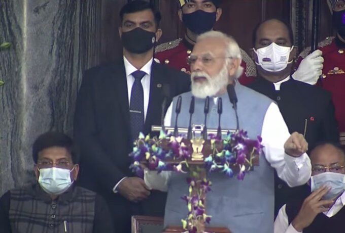 ஊழல் செய்பவர்கள் அரசியலில் ஈடுபடக்கூடாது: இந்திய அரசியலமைப்பு தினத்தில் பிரதமர் மோடி உரை!