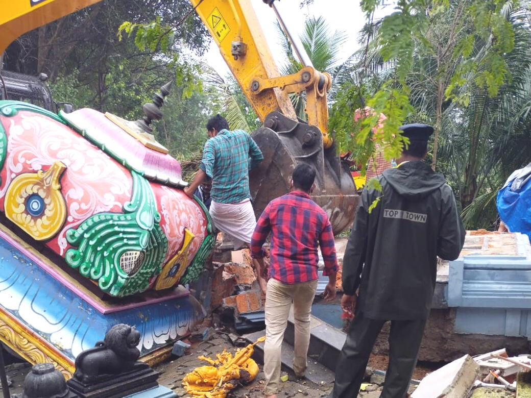 ஸ்ரீபெரும்புதூர் அருகே சிவன் கோயிலை இடித்து தள்ளிய தி.மு.க. அரசு: பக்தர்கள் கடும் அதிர்ச்சி!