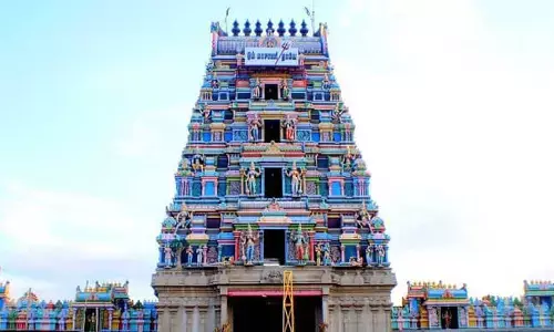 அதிகாரிகளின் தூண்டுதலின் பேரில் கோயில் சொத்துக்களில் ஊழல்: சென்னை உயர்நீதிமன்றம் கடும் அதிருப்தி!